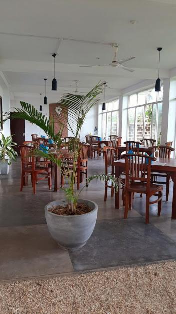Akurala Beach Boutique Resort Exterior photo