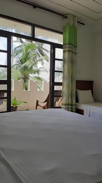 Akurala Beach Boutique Resort Exterior photo