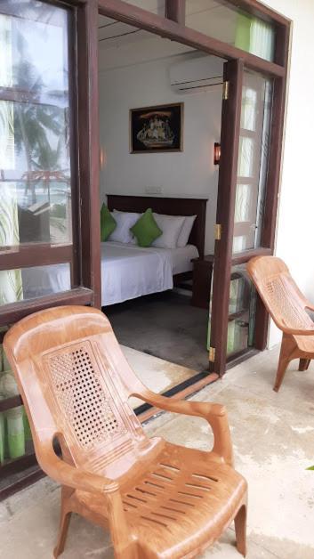 Akurala Beach Boutique Resort Exterior photo